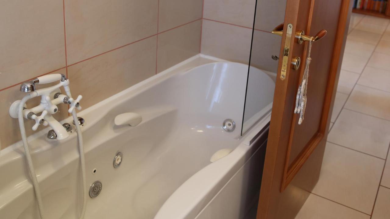 Ferienwohnung Soada Cappelle sul Tavo Exterior foto